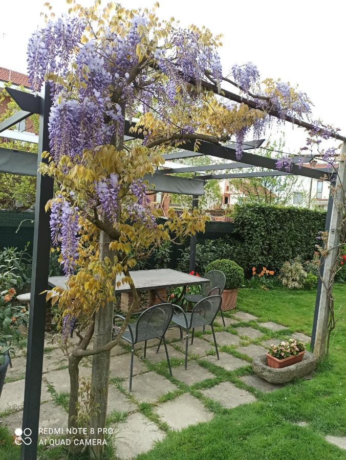 D'Or Duble' Bed And Breakfast Carignano  Exterior foto